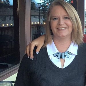 Meet your Posher, Laurie